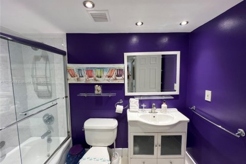 Condominio en venta en Miami Beach, Florida, 1 dormitorio, 56.67 m2 № 1937896 - foto 8