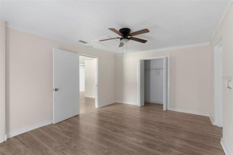 House in Dunnellon, Florida 3 bedrooms, 144 sq.m. № 1916928 - photo 13