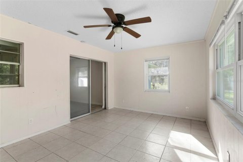 House in Dunnellon, Florida 3 bedrooms, 144 sq.m. № 1916928 - photo 20