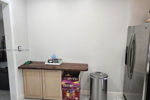 Casa en venta en Cutler Bay, Florida, 3 dormitorios, 125.6 m2 № 2003845 - foto 7