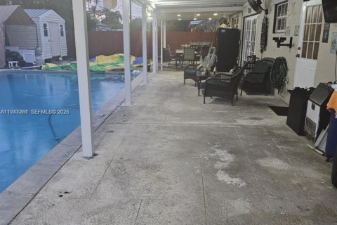 Casa en venta en Cutler Bay, Florida, 3 dormitorios, 125.6 m2 № 2003845 - foto 14