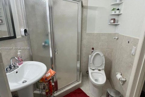 Casa en venta en Cutler Bay, Florida, 3 dormitorios, 125.6 m2 № 2003845 - foto 13