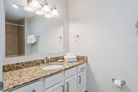 Townhouse in Kissimmee, Florida 3 bedrooms, 197.32 sq.m. № 2390934 - photo 25