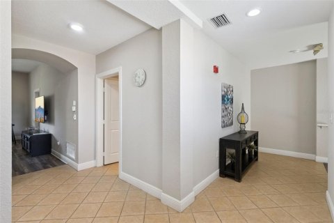 Townhouse in Kissimmee, Florida 3 bedrooms, 197.32 sq.m. № 2390934 - photo 5