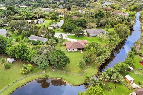 Villa ou maison à vendre à Southwest Ranches, Floride: 3 chambres, 227.42 m2 № 2351441 - photo 13