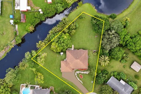 Villa ou maison à vendre à Southwest Ranches, Floride: 3 chambres, 227.42 m2 № 2351441 - photo 10