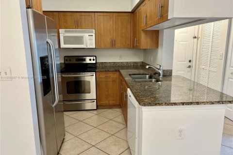 Copropriété à louer à West Palm Beach, Floride: 2 chambres, 98.29 m2 № 1956917 - photo 2