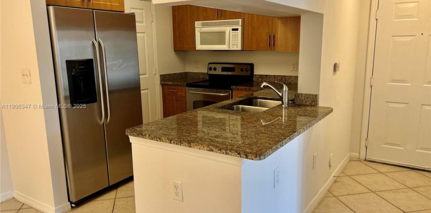 Condo à West Palm Beach, Floride, 2 chambres № 1956917