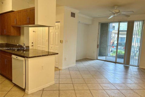 Copropriété à louer à West Palm Beach, Floride: 2 chambres, 98.29 m2 № 1956917 - photo 4