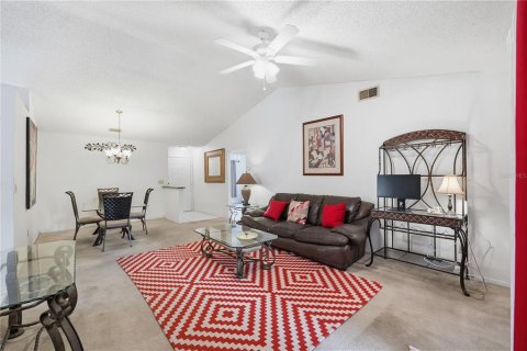 Casa en venta en Brandon, Florida, 3 dormitorios, 117.99 m2 № 2113676 - foto 3