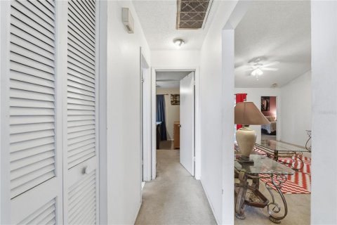 Casa en venta en Brandon, Florida, 3 dormitorios, 117.99 m2 № 2113676 - foto 15