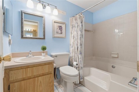 Casa en venta en Brandon, Florida, 3 dormitorios, 117.99 m2 № 2113676 - foto 10