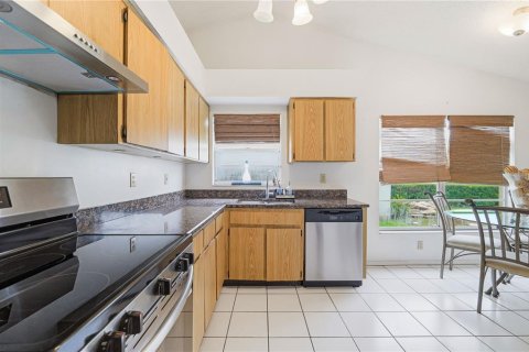 Casa en venta en Brandon, Florida, 3 dormitorios, 117.99 m2 № 2113676 - foto 5