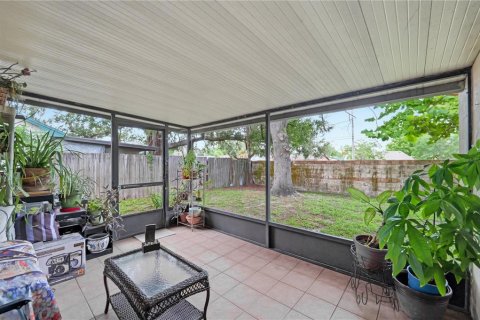 Casa en venta en Brandon, Florida, 3 dormitorios, 117.99 m2 № 2113676 - foto 19