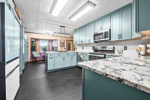 Casa en venta en Deltona, Florida, 3 dormitorios, 197.32 m2 № 1870427 - foto 6