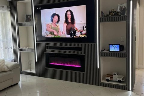 Appartement à louer à Coconut Creek, Floride: 3 chambres, 101.54 m2 № 2046096 - photo 2