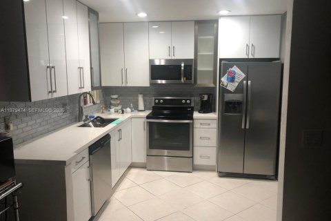 Appartement à Coconut Creek, Floride 3 chambres, 101.54 m2 № 2046096