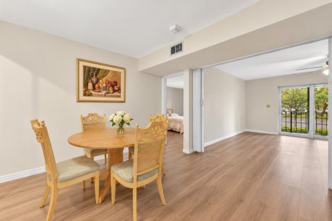 Condo in Fort Lauderdale, Florida, 2 bedrooms  № 2431469 - photo 5