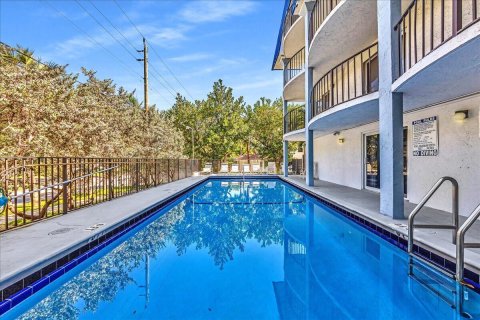 Condo in Fort Lauderdale, Florida, 2 bedrooms  № 2431469 - photo 17