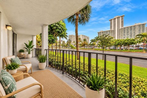 Condo in Fort Lauderdale, Florida, 2 bedrooms  № 2431469 - photo 21