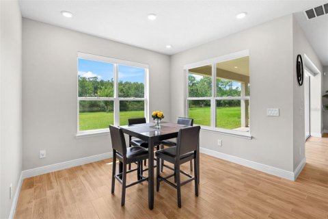 House in Orlando, Florida 5 bedrooms, 352.84 sq.m. № 2396389 - photo 6