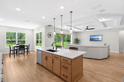 House in Orlando, Florida 5 bedrooms, 352.84 sq.m. № 2396389 - photo 5
