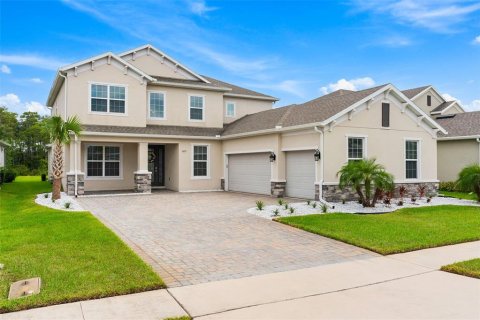 House in Orlando, Florida 5 bedrooms, 352.84 sq.m. № 2396389