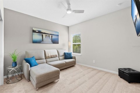 House in Orlando, Florida 5 bedrooms, 352.84 sq.m. № 2396389 - photo 29