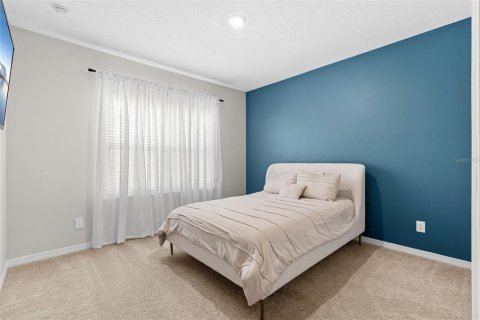 House in Orlando, Florida 5 bedrooms, 352.84 sq.m. № 2396389 - photo 27
