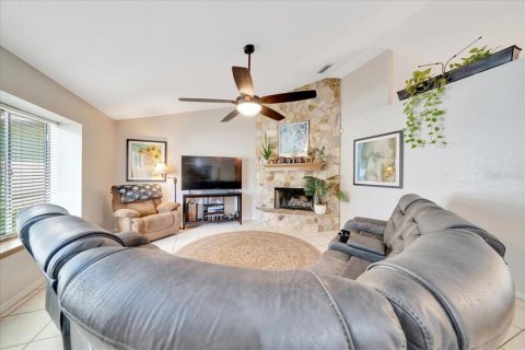 Villa ou maison à vendre à Ocala, Floride: 3 chambres, 159.23 m2 № 1796607 - photo 5