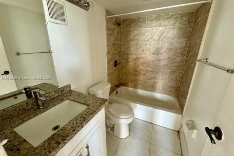Copropriété à louer à Lauderhill, Floride: 2 chambres, 93.18 m2 № 1971603 - photo 9