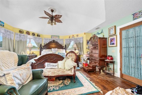 House in DeLand, Florida 6 bedrooms, 412.11 sq.m. № 1816815 - photo 22