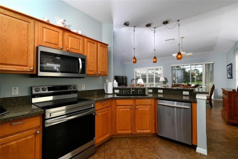 House in Punta Gorda, Florida 3 bedrooms, 142.6 sq.m. № 2258761 - photo 12