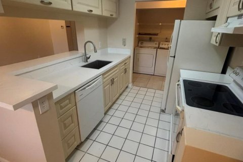 Copropriété à louer à Coral Springs, Floride: 2 chambres, 78.97 m2 № 2085938 - photo 2