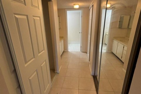 Copropriété à louer à Coral Springs, Floride: 2 chambres, 78.97 m2 № 2085938 - photo 12