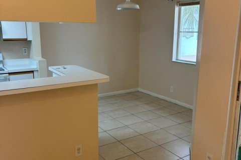Copropriété à louer à Coral Springs, Floride: 2 chambres, 78.97 m2 № 2085938 - photo 3