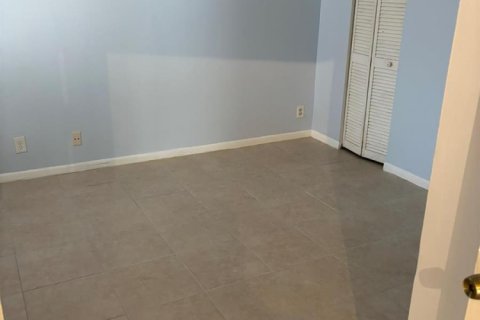 Copropriété à louer à Coral Springs, Floride: 2 chambres, 78.97 m2 № 2085938 - photo 10