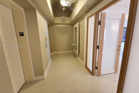 Condominio en venta en Sunny Isles Beach, Florida, 4 dormitorios, 254.18 m2 № 1887483 - foto 8