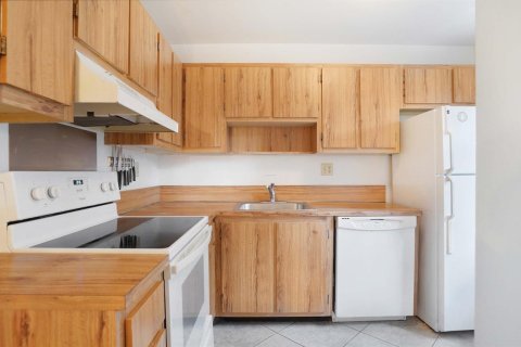 Copropriété à louer à Pompano Beach, Floride: 2 chambres, 81.75 m2 № 2387275 - photo 12