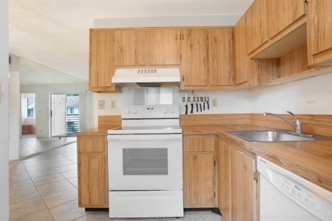Copropriété à louer à Pompano Beach, Floride: 2 chambres, 81.75 m2 № 2387275 - photo 13