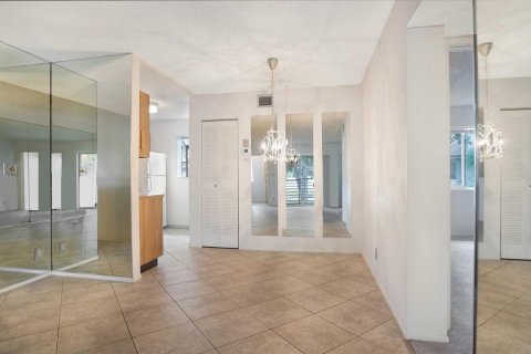 Copropriété à louer à Pompano Beach, Floride: 2 chambres, 81.75 m2 № 2387275 - photo 9