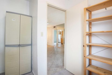 Copropriété à louer à Pompano Beach, Floride: 2 chambres, 81.75 m2 № 2387275 - photo 11