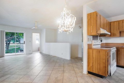 Copropriété à louer à Pompano Beach, Floride: 2 chambres, 81.75 m2 № 2387275 - photo 6