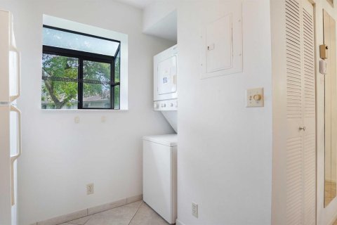 Copropriété à louer à Pompano Beach, Floride: 2 chambres, 81.75 m2 № 2387275 - photo 4