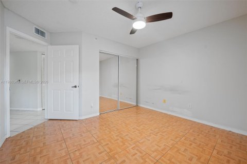 Copropriété à vendre à Tamarac, Floride: 2 chambres, 112.88 m2 № 2048077 - photo 23