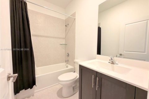 Touwnhouse à louer à Homestead, Floride: 3 chambres, 129.41 m2 № 2046170 - photo 21