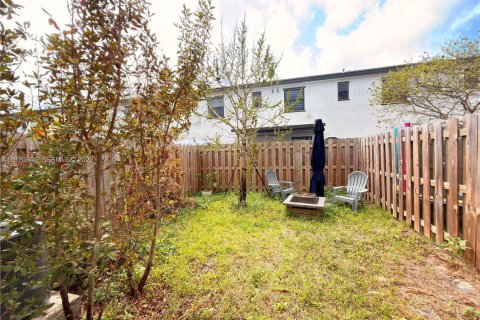 Touwnhouse à louer à Homestead, Floride: 3 chambres, 129.41 m2 № 2046170 - photo 22