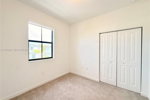 Touwnhouse à louer à Homestead, Floride: 3 chambres, 129.41 m2 № 2046170 - photo 20