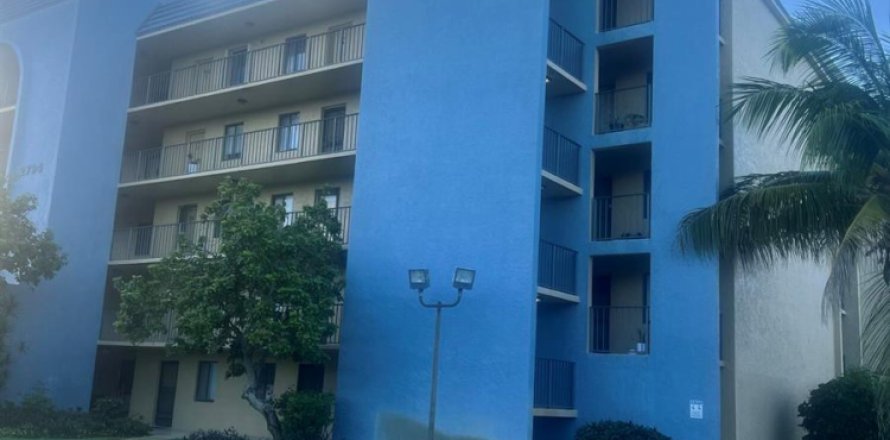 Condo à West Palm Beach, Floride, 2 chambres  № 2390165
