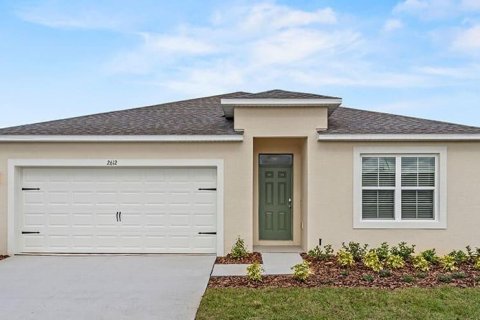 House in Davenport, Florida 5 bedrooms, 241.64 sq.m. № 1900217 - photo 2